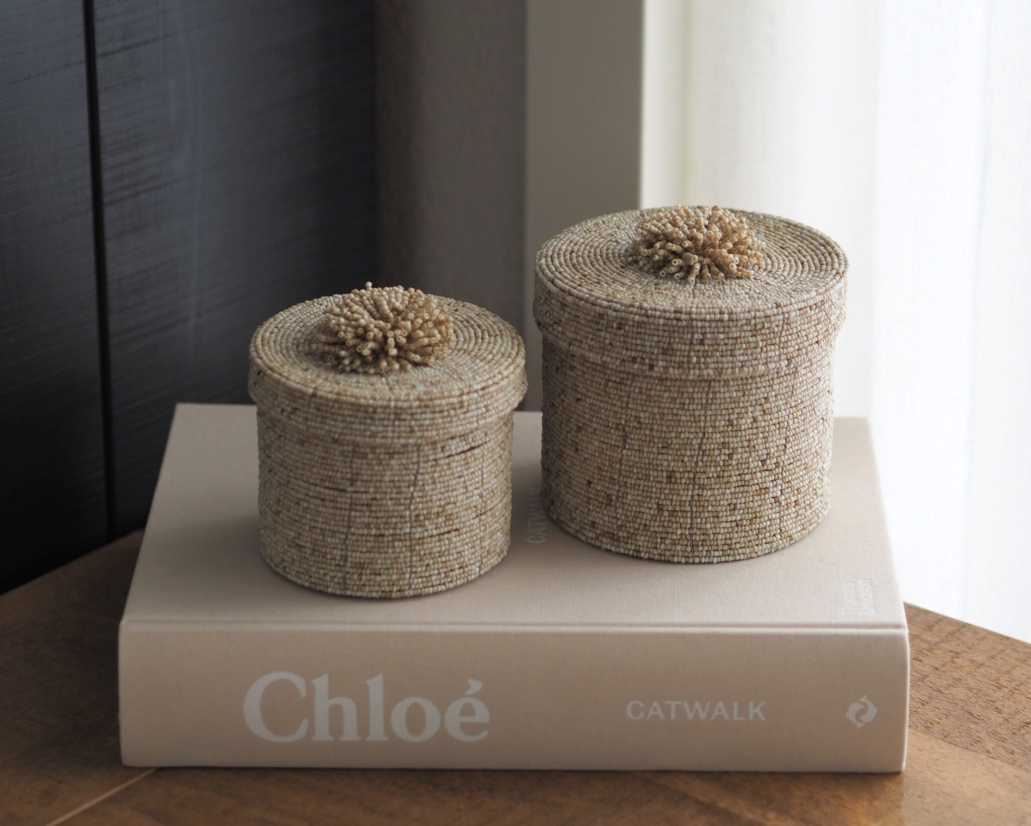 Beige glaskralen opbergboxen