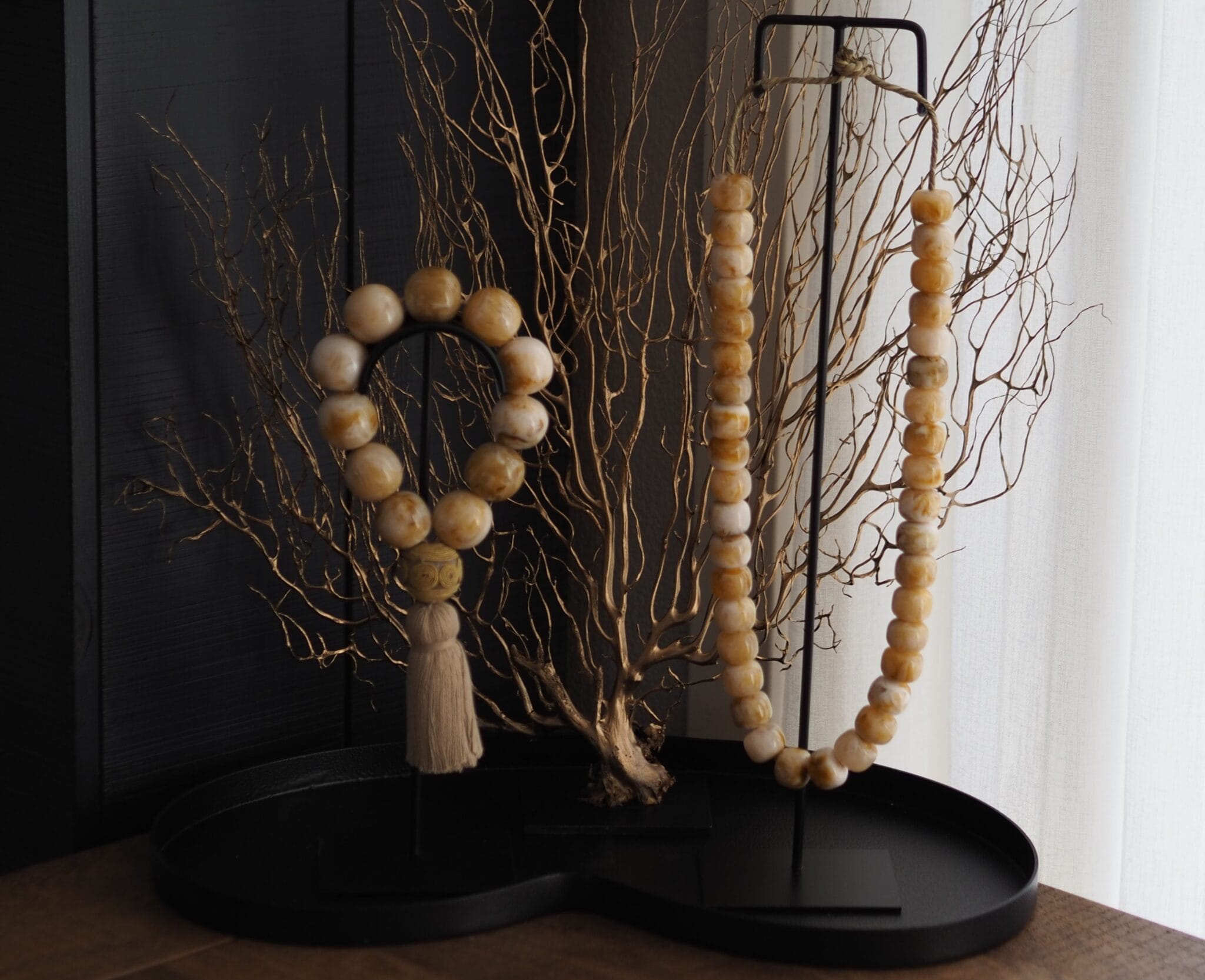 Gemêleerde kralenketting | beige